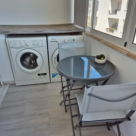 Apartment Modern In Center *
